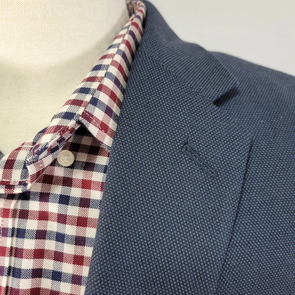 Banana Republic Men's Sport Coat Blazer Two Button Navy Birds Eye Poly Blend 42L